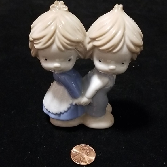 Designers Collection, Twins figurine EUC - Picture 14 of 15
